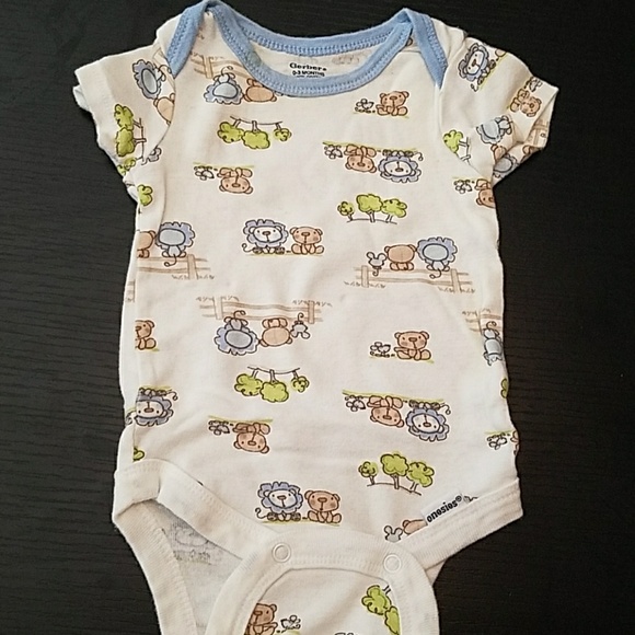 3 piece set boys onesies - Picture 2 of 5
